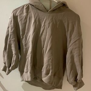 Abercrombie soft collection crop sweatshirt with 3/4 puff sleeves